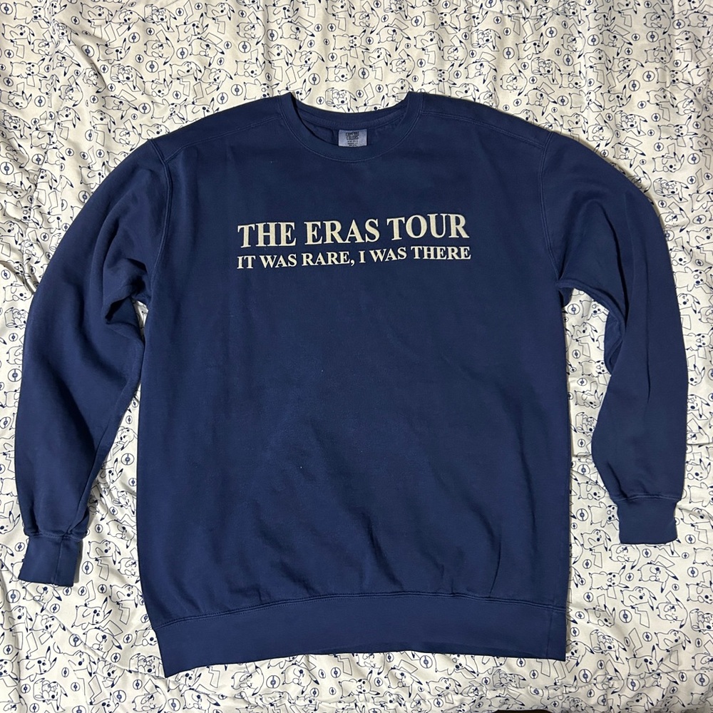 TAYLOR SWIFT ERAS TOUR Graphic Crewneck Sweater